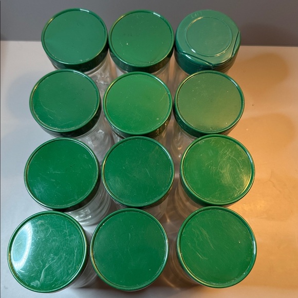 Set of 12 Vintage Glass Round Spice Jars W/ Green Lids, Approximately 4.5” Tall - Picture 5 of 8